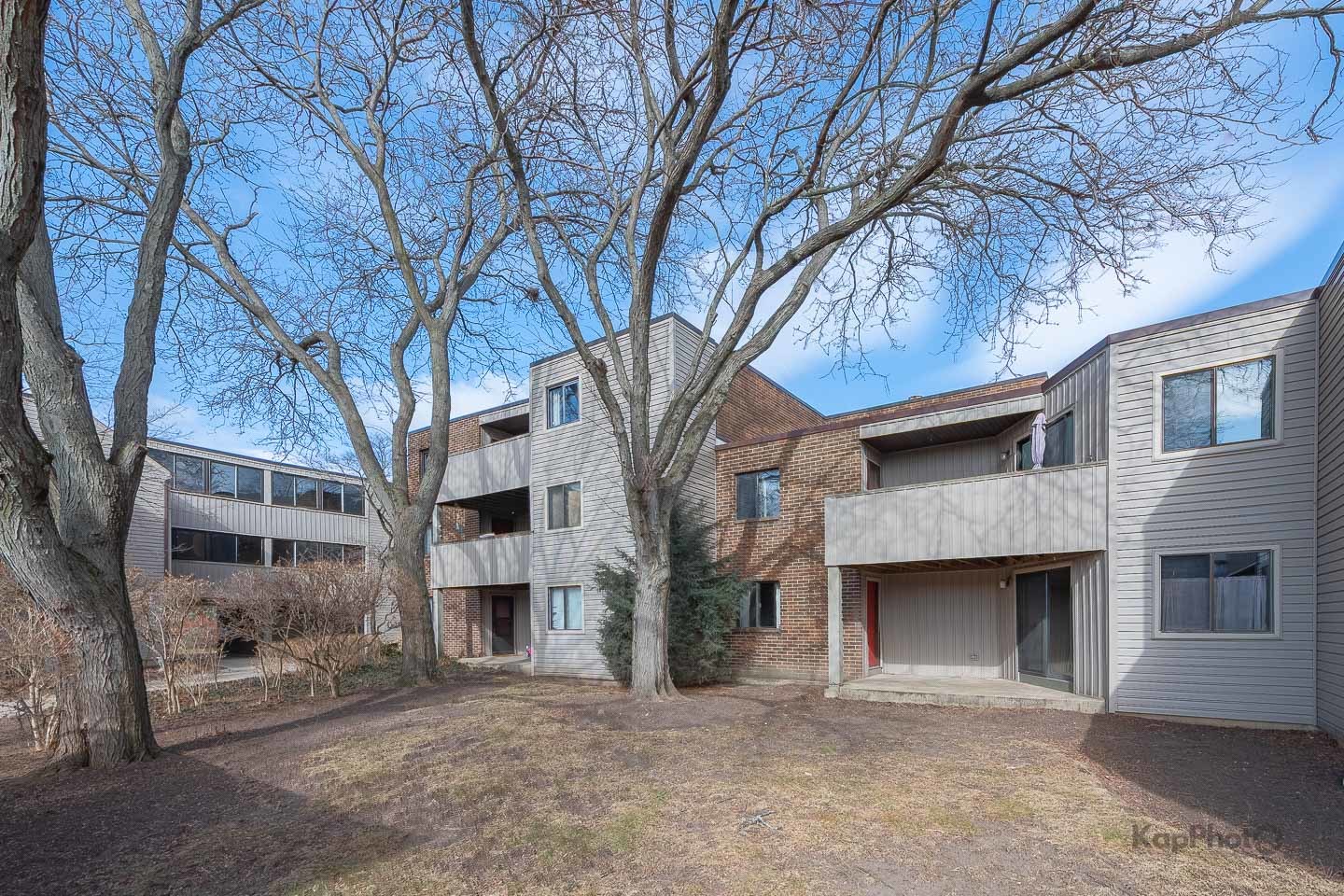 1840 W Highland Avenue Unit: E-105