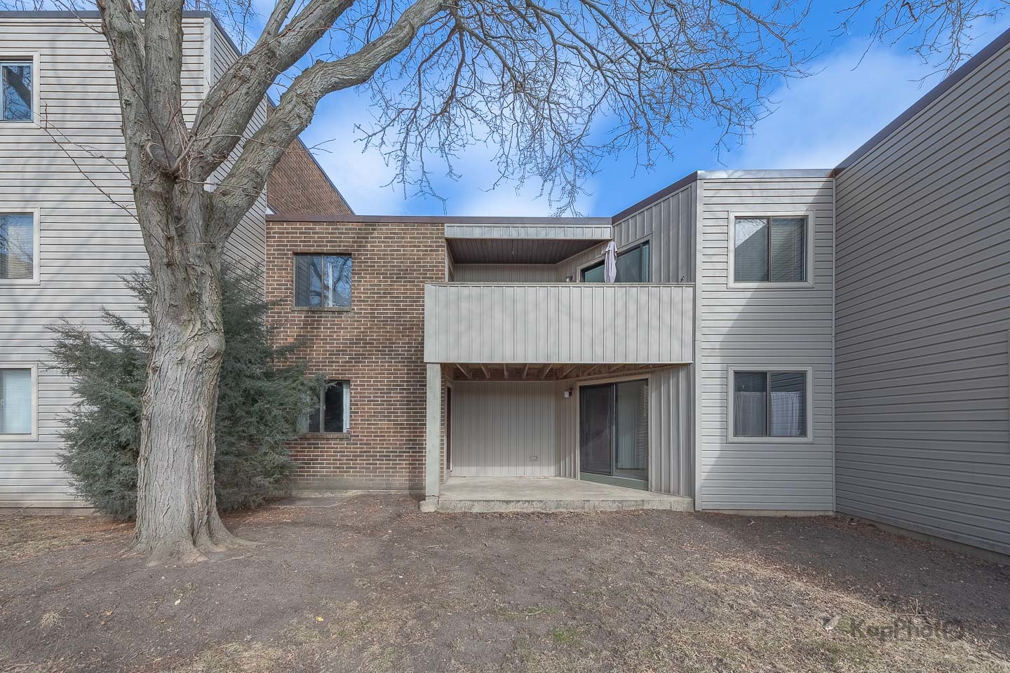 1840 W Highland Avenue Unit: E-105