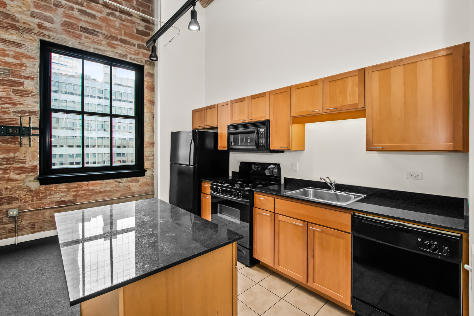 20 N STATE Street Unit: 1014