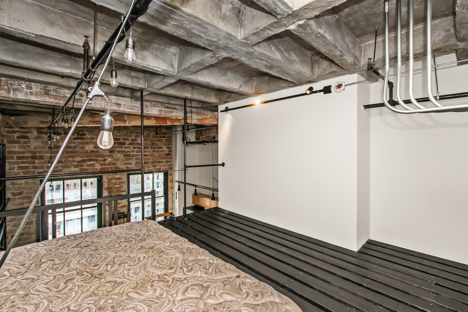 20 N STATE Street Unit: 1014