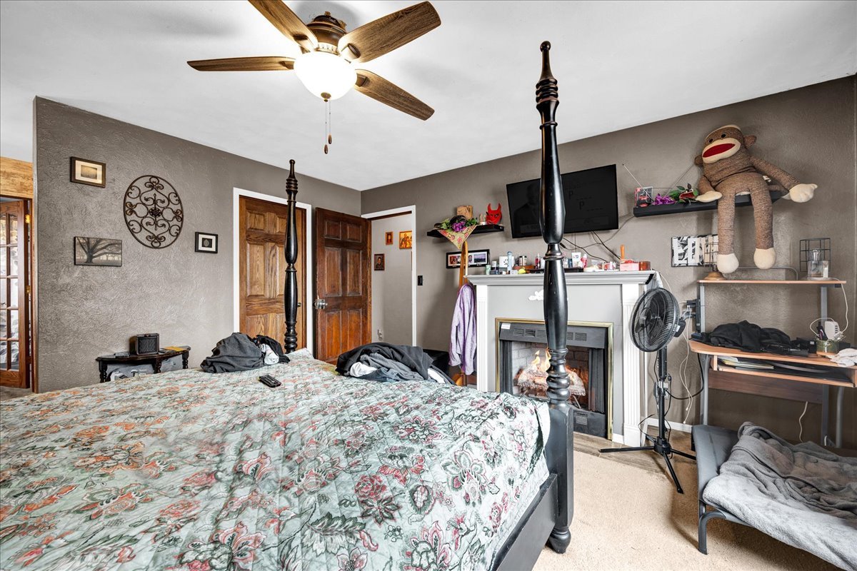 24100 N County Road 3100 E