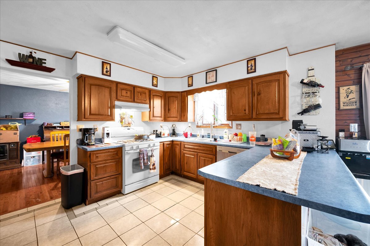 24100 N County Road 3100 E