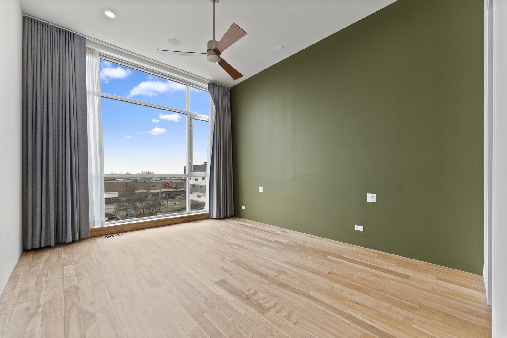 2408 W Rice Street Unit: 401