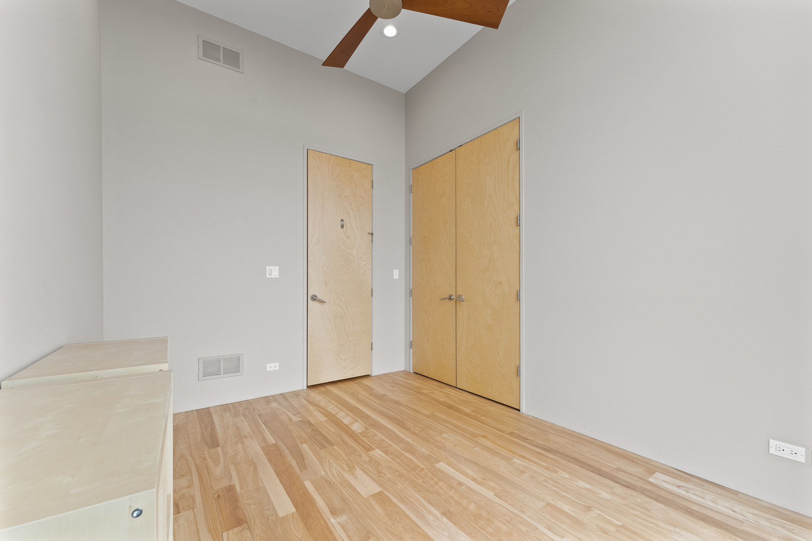 2408 W Rice Street Unit: 401