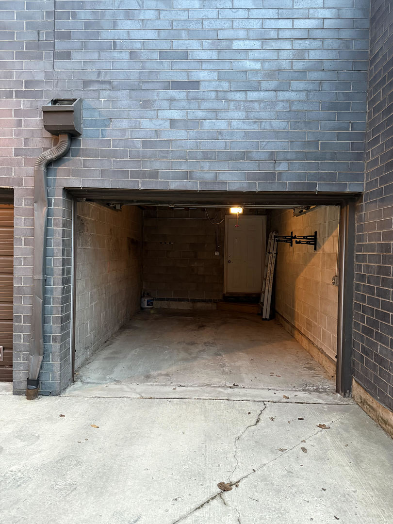 2408 W Rice Street Unit: 401