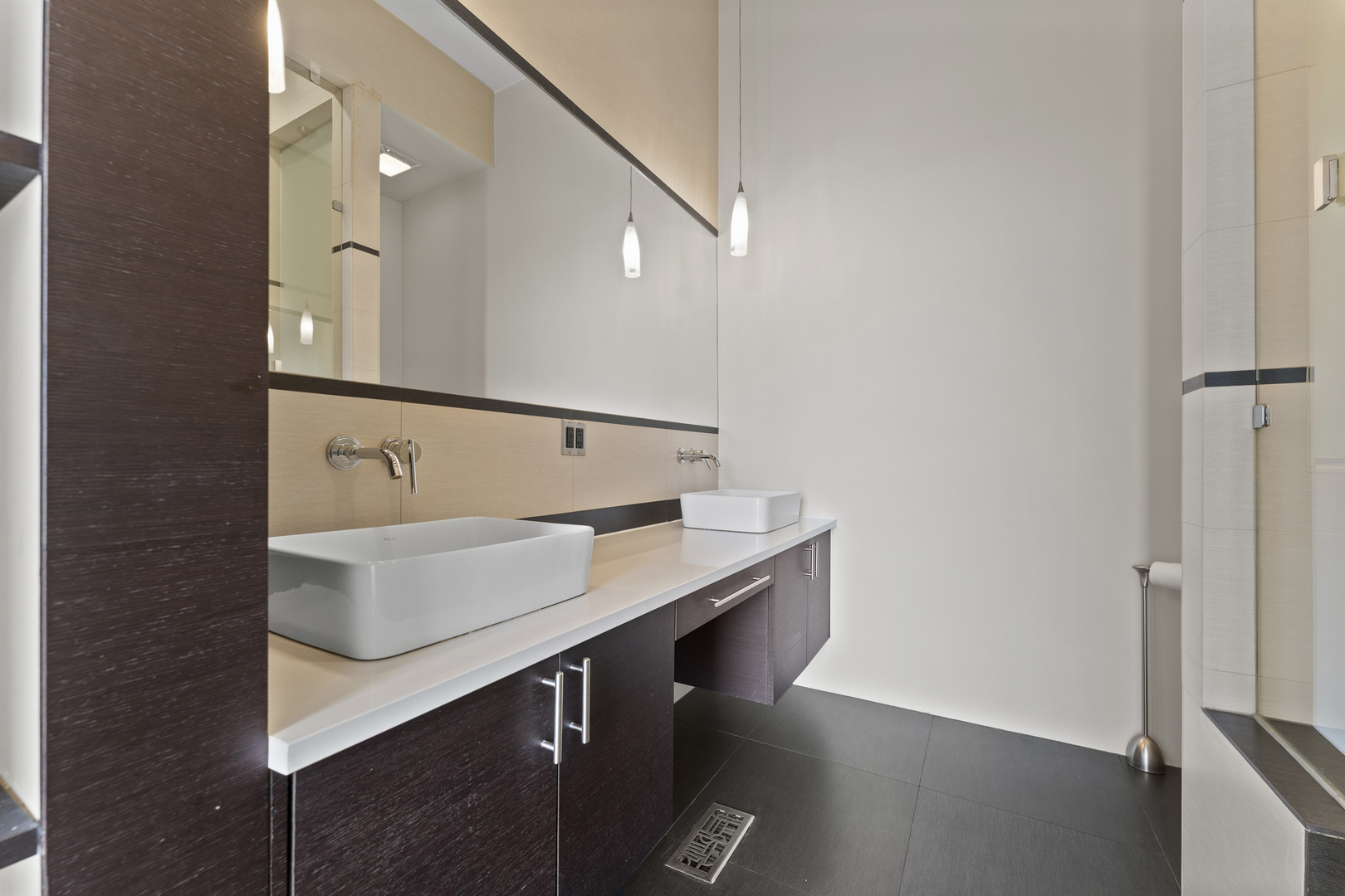 2408 W Rice Street Unit: 401