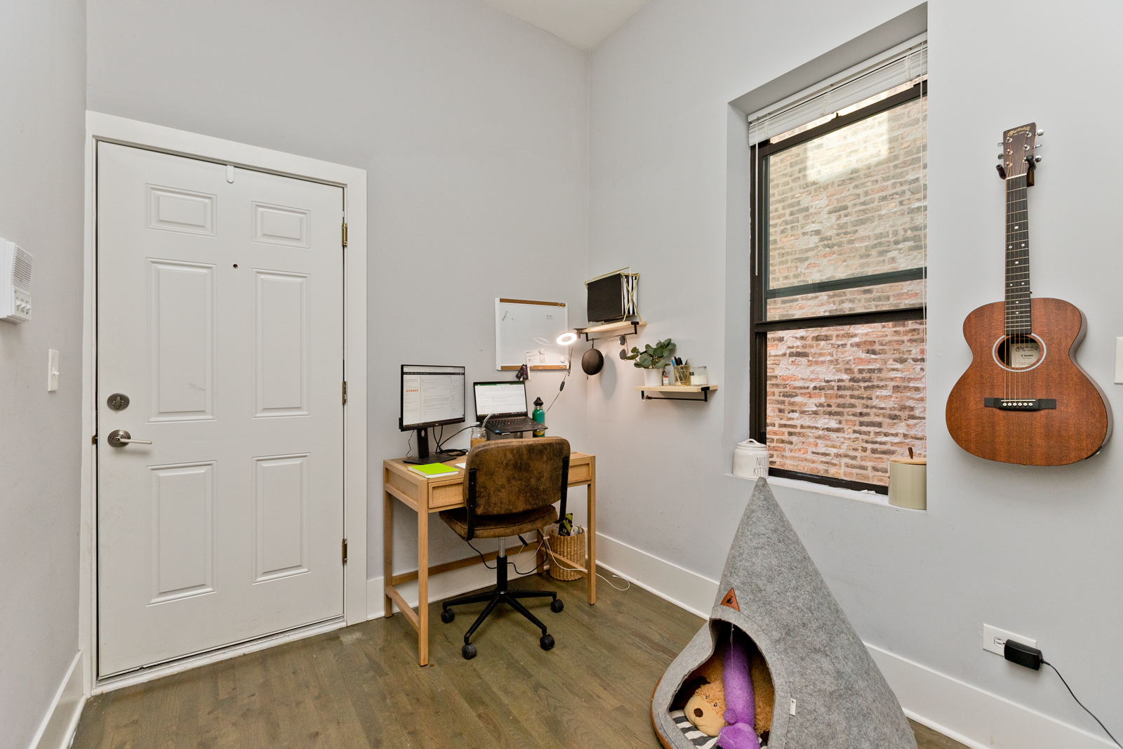 1044 W 18th Street Unit: 2R