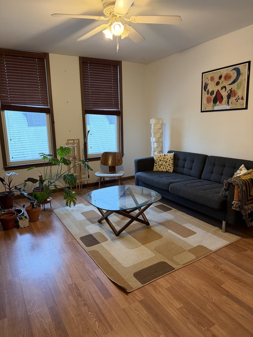 1410 W Blackhawk Street Unit: 3W