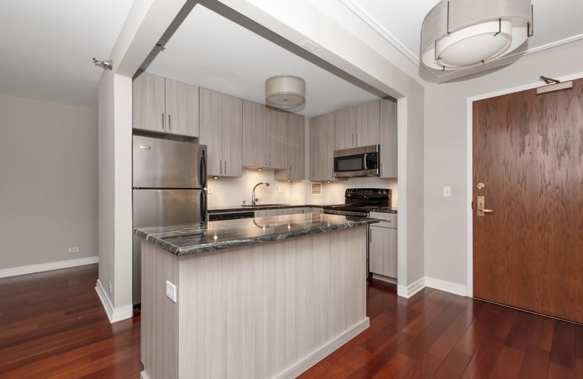 401 E ONTARIO Street Unit: 903