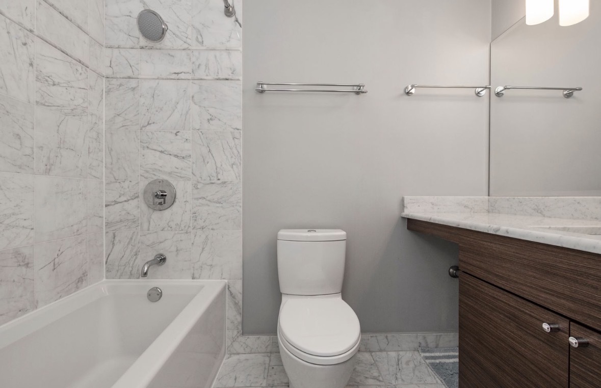 401 E ONTARIO Street Unit: 903