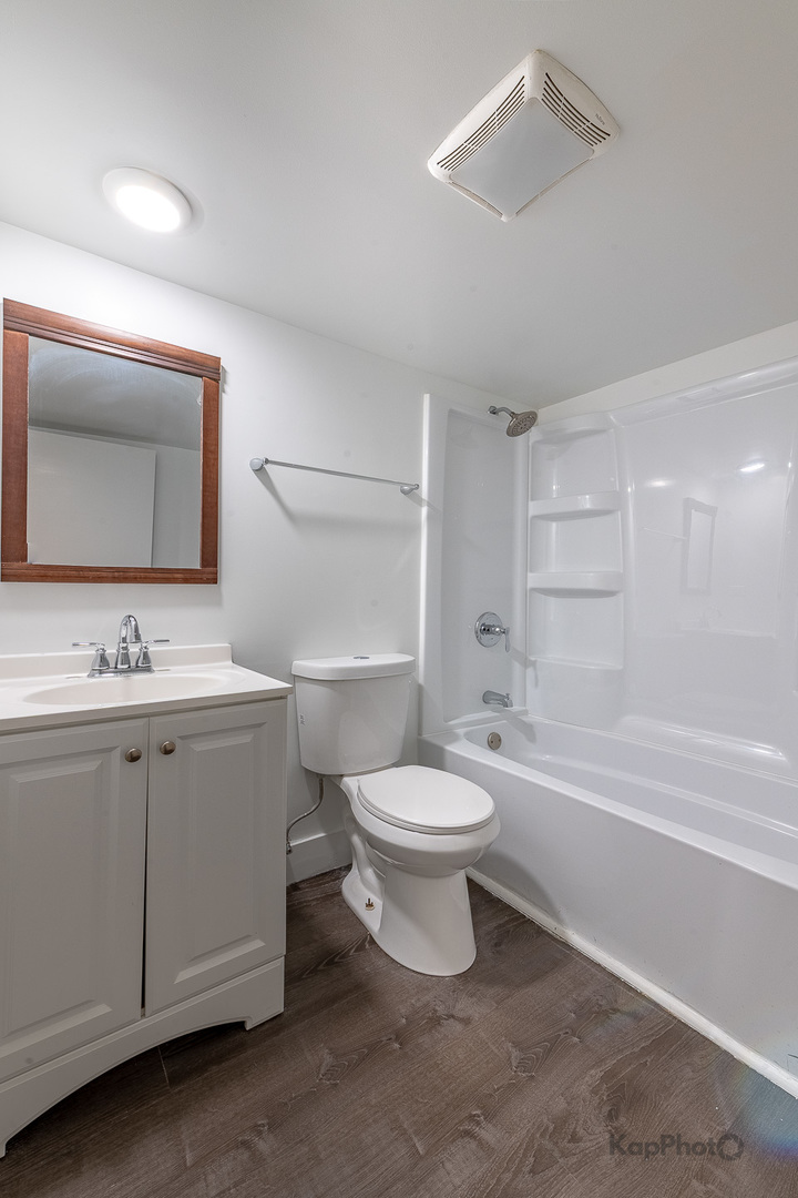 1019 N Ridgeway Avenue Unit: G