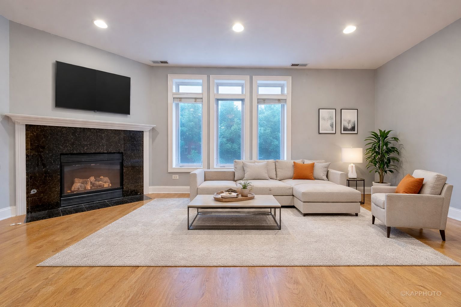 1345 W Fillmore Street Unit: 3