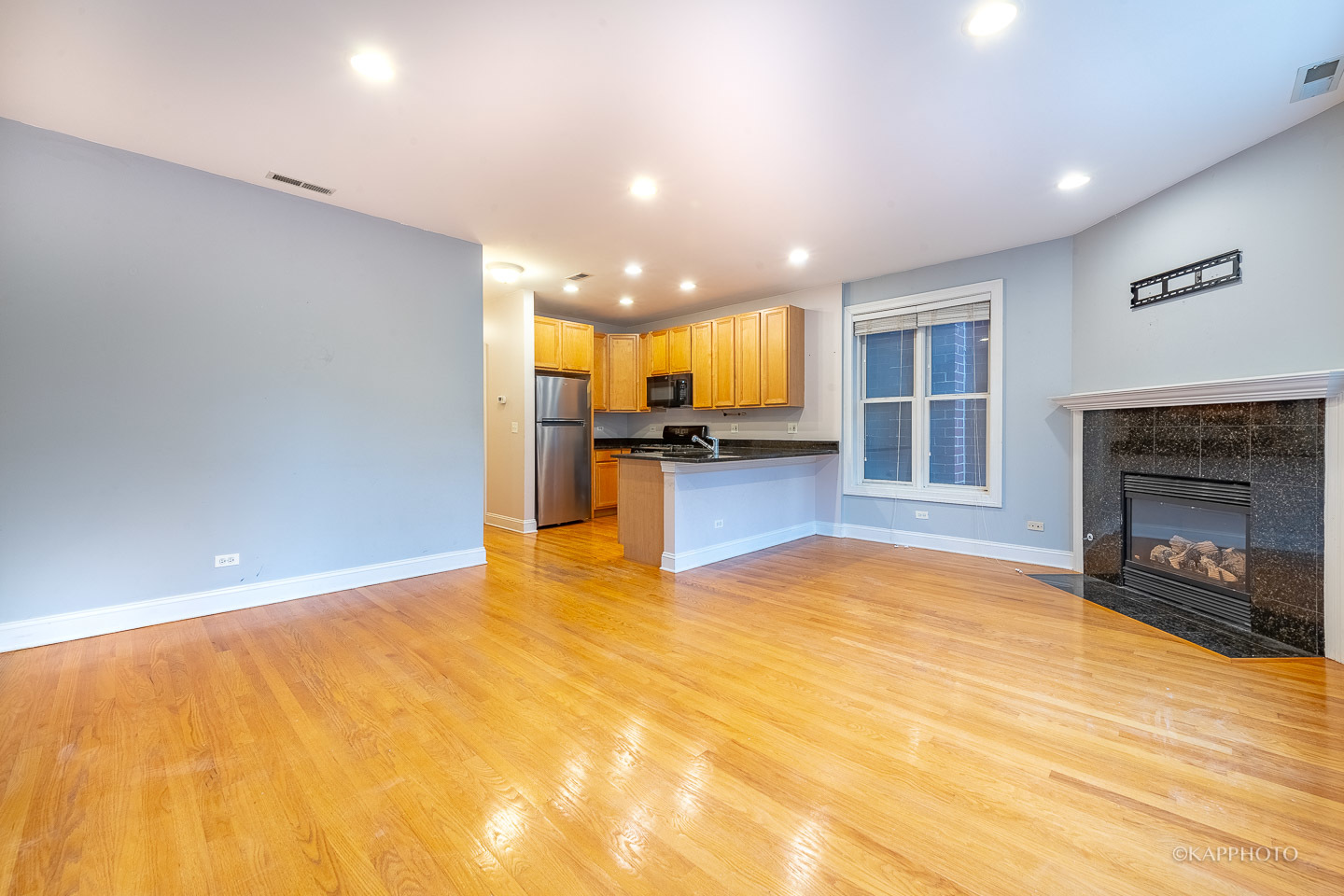 1345 W Fillmore Street Unit: 3