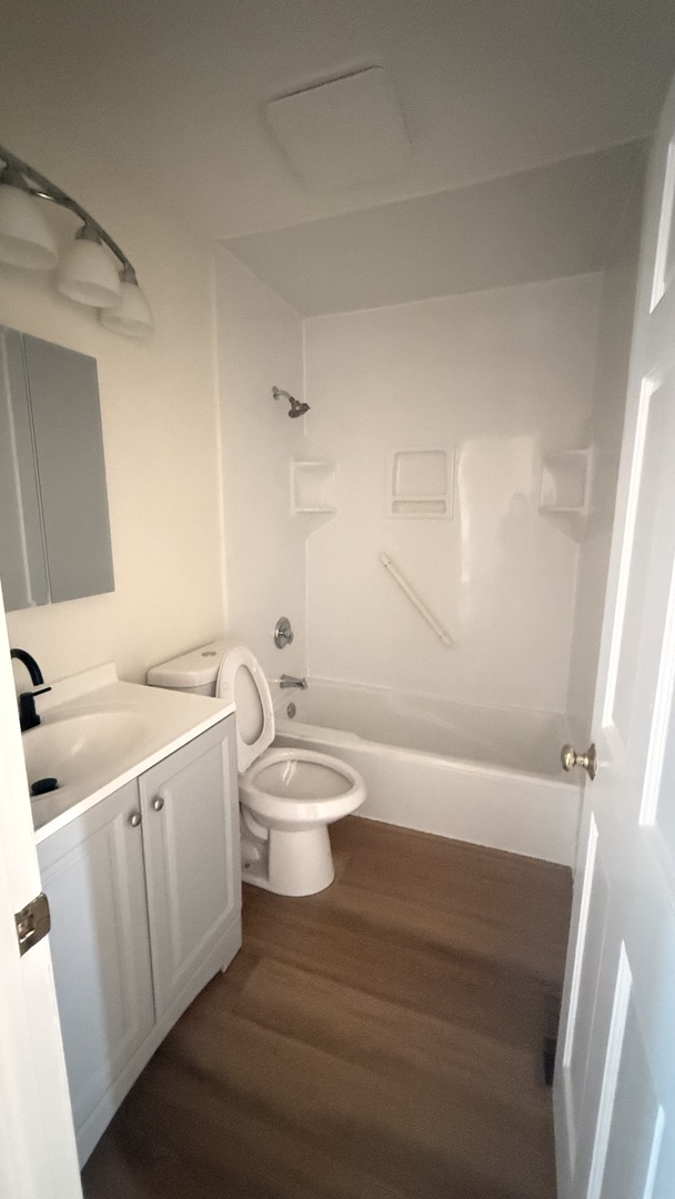 604 Bayview Point Unit: 604