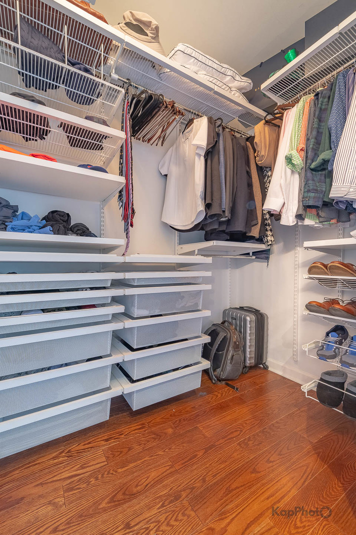 1629 S Prairie Avenue Unit: 2502