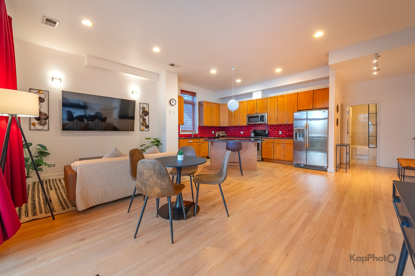 2843 S Wells Street Unit: 1E