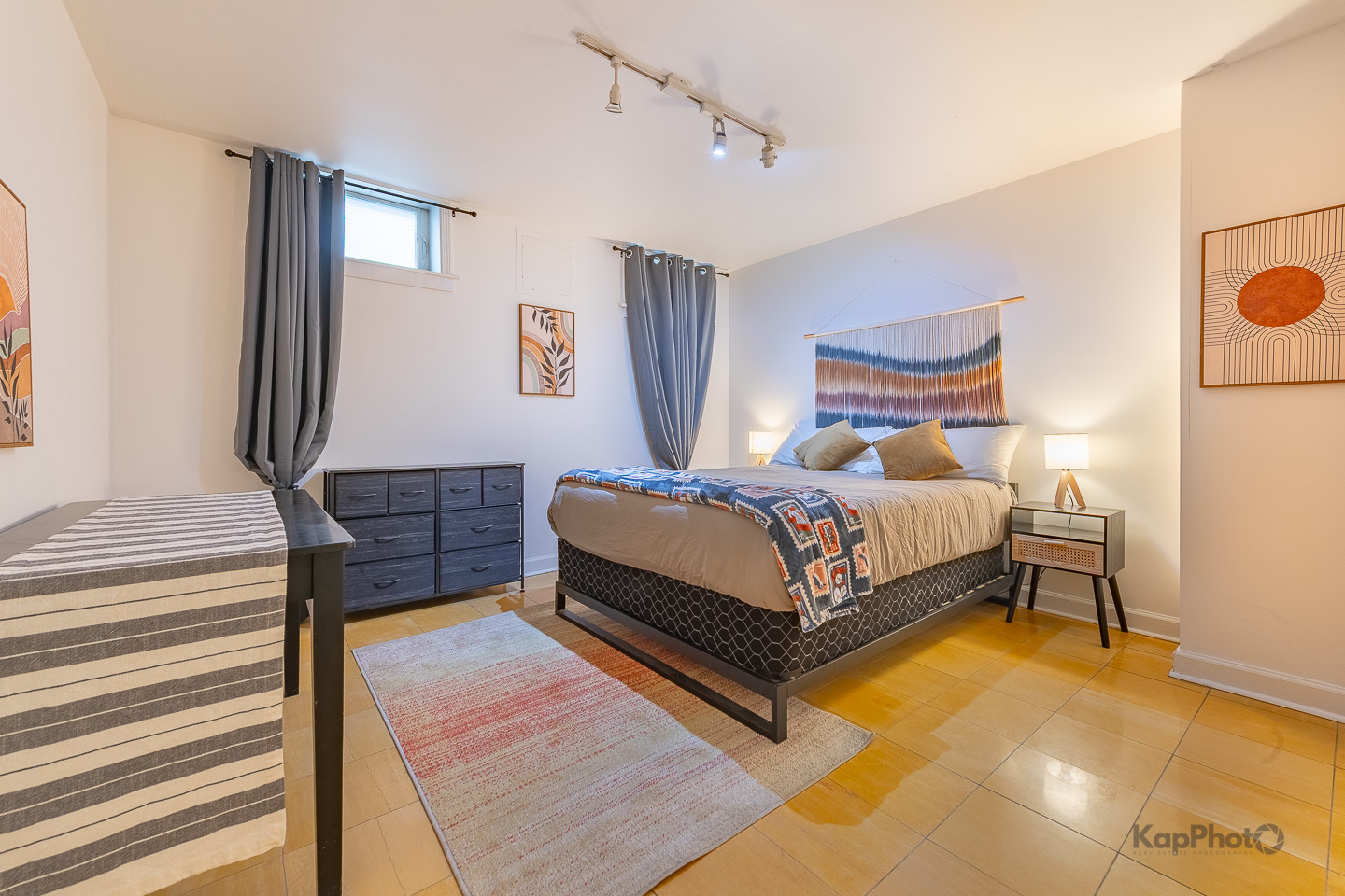 2843 S Wells Street Unit: 1E