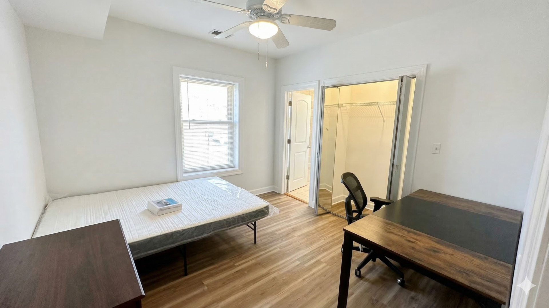 843 E 52nd Street Unit: 1