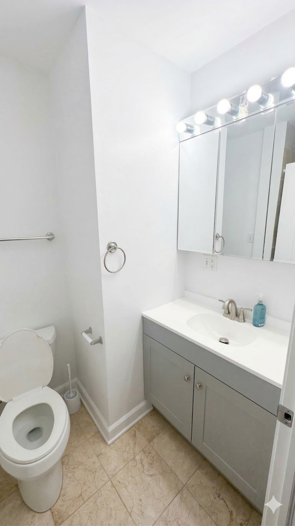 843 E 52nd Street Unit: 1