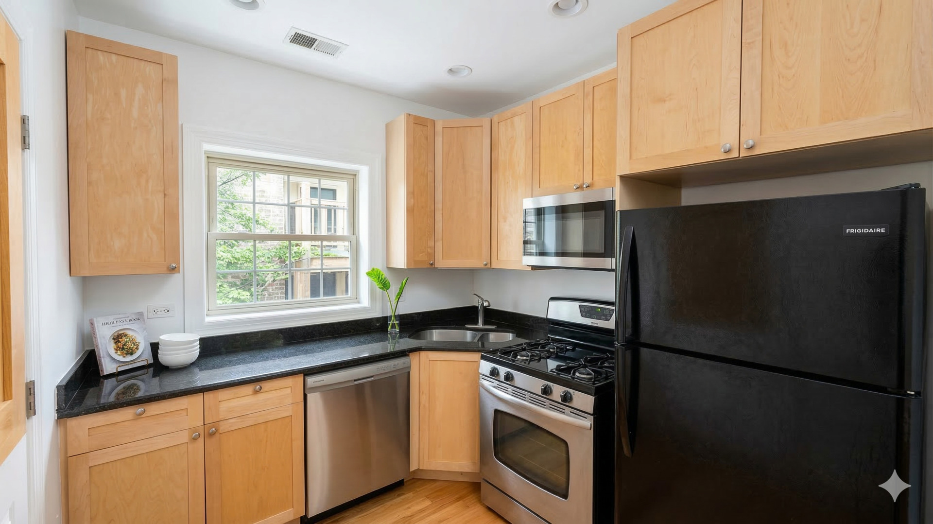 843 E 52nd Street Unit: 1