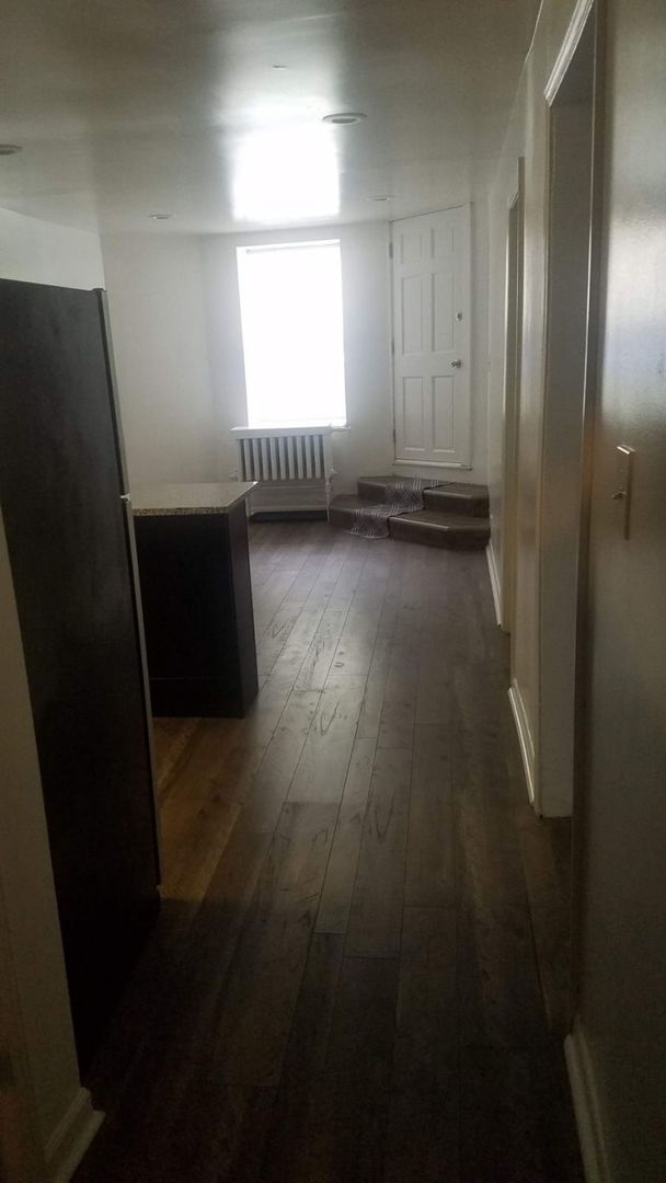 4207 N Sawyer Avenue Unit: G