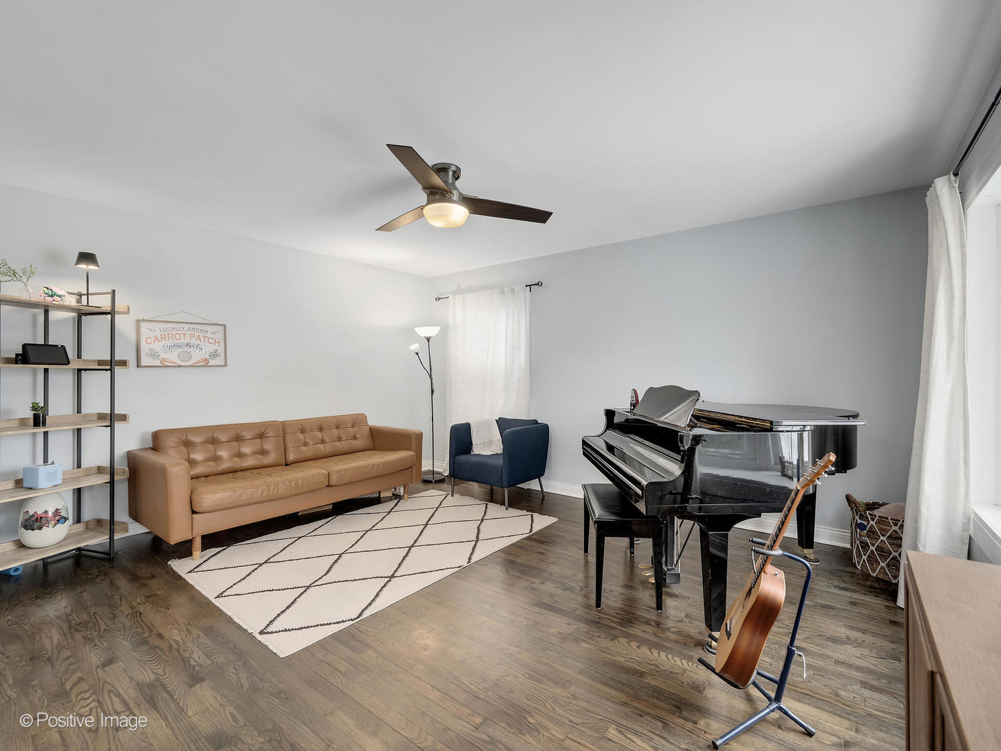 4912 N Mulligan Avenue