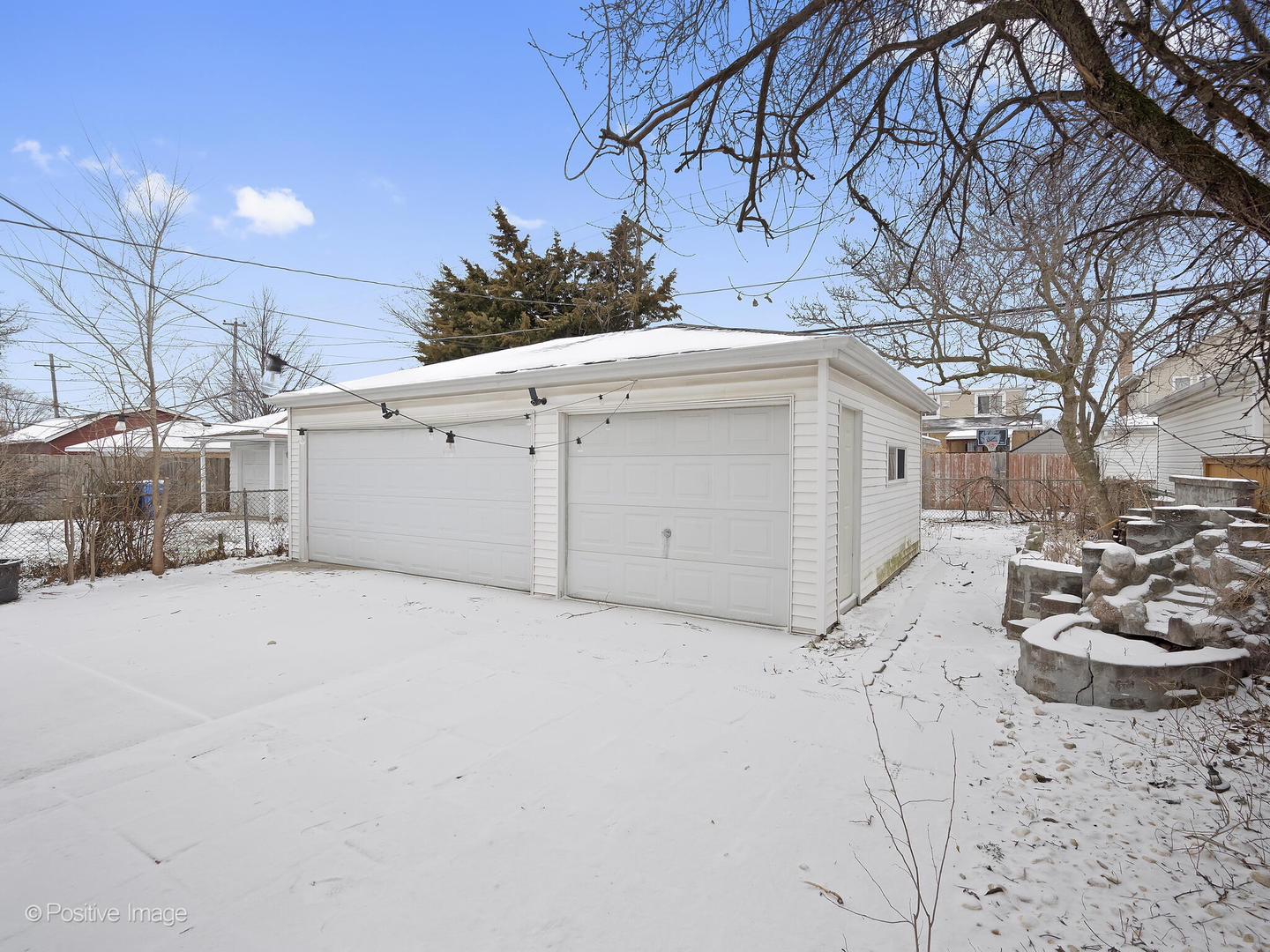 4912 N Mulligan Avenue