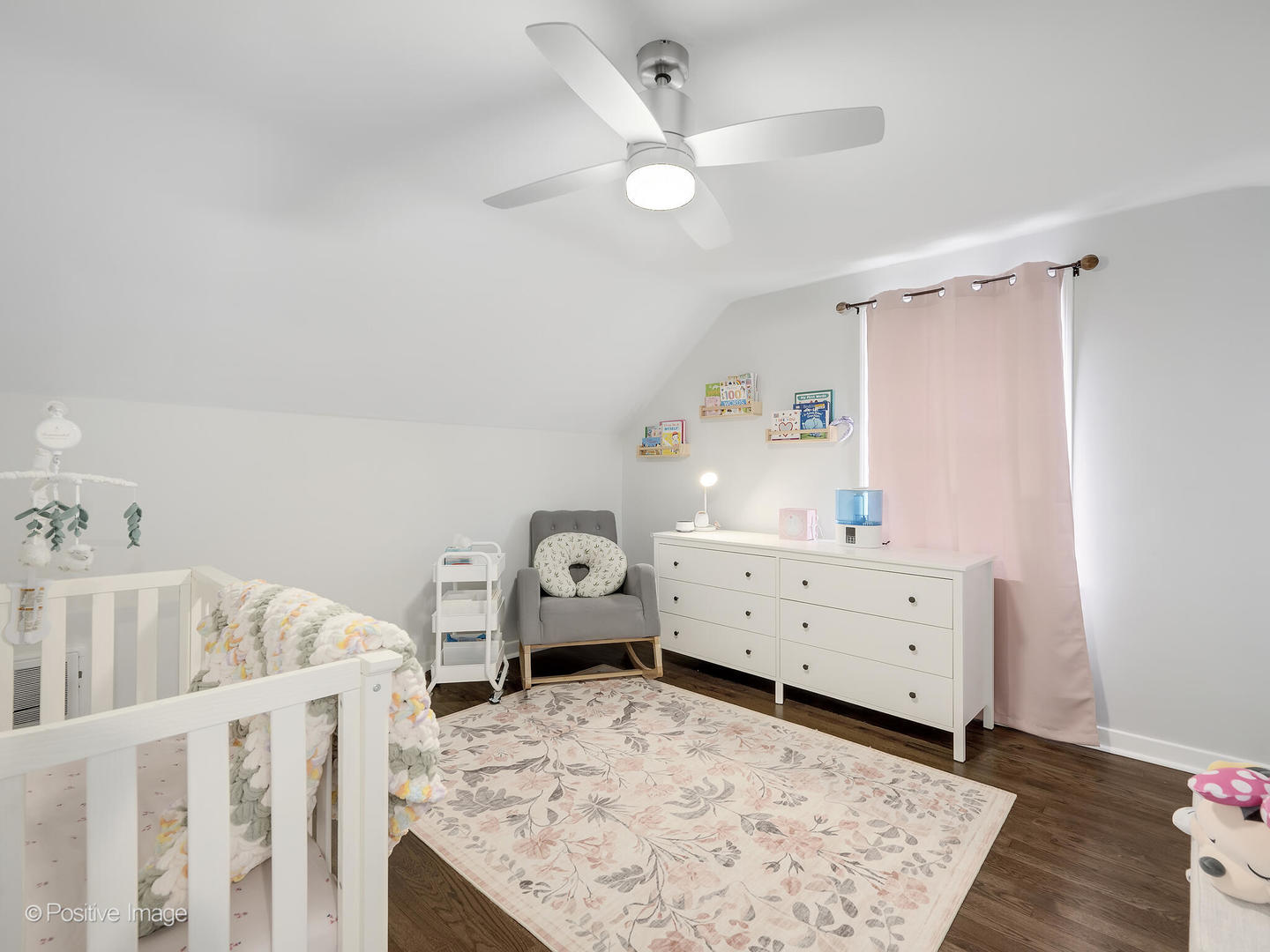 4912 N Mulligan Avenue