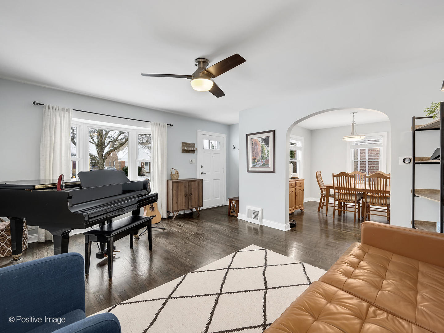 4912 N Mulligan Avenue