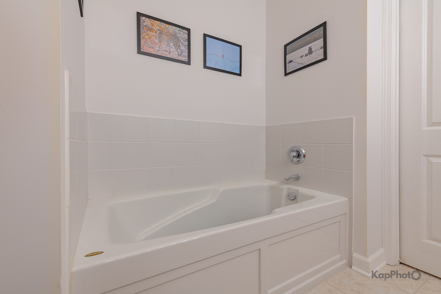 1600 S Prairie Avenue Unit: 1606