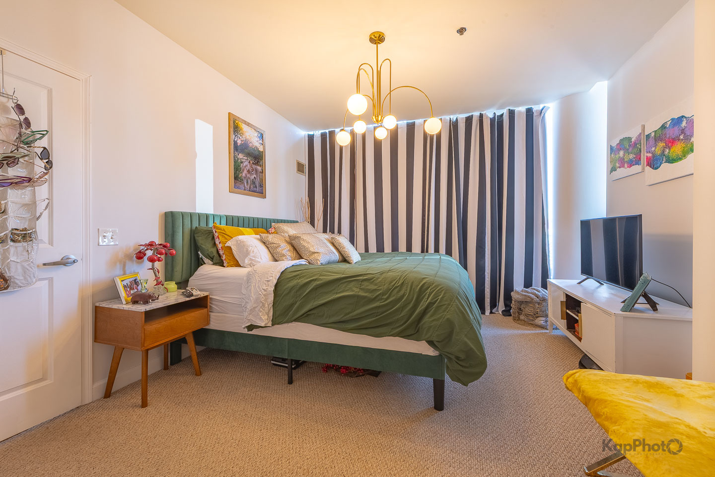 1600 S Prairie Avenue Unit: 1606