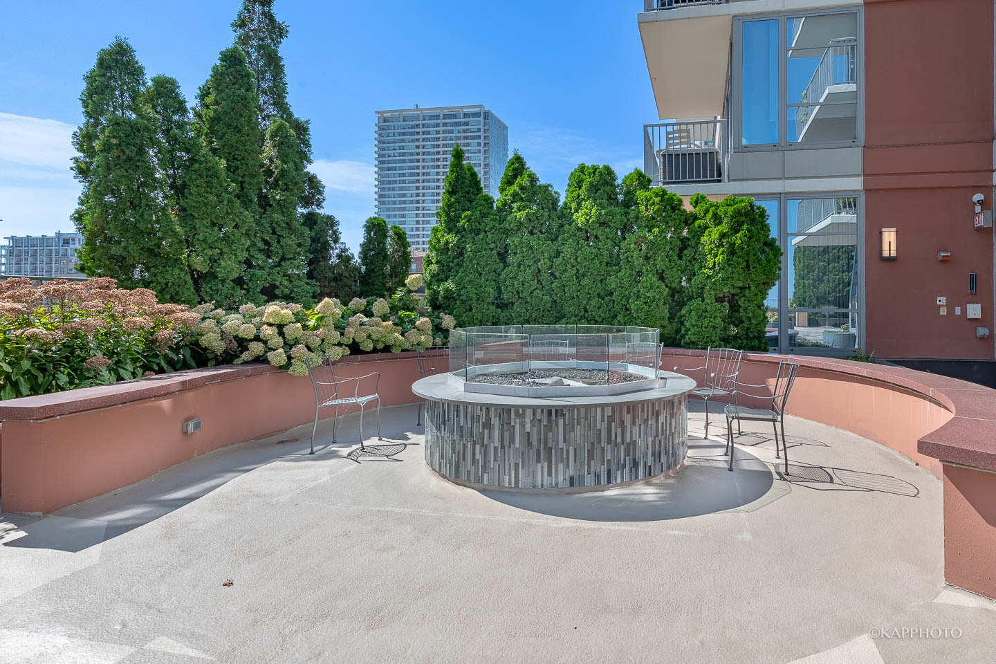 1600 S Prairie Avenue Unit: 1606