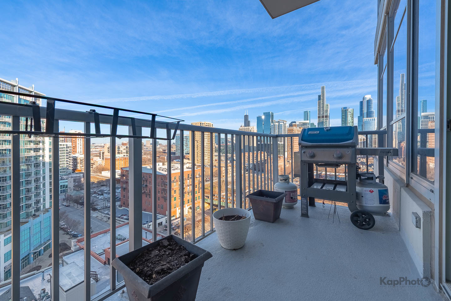 1600 S Prairie Avenue Unit: 1606