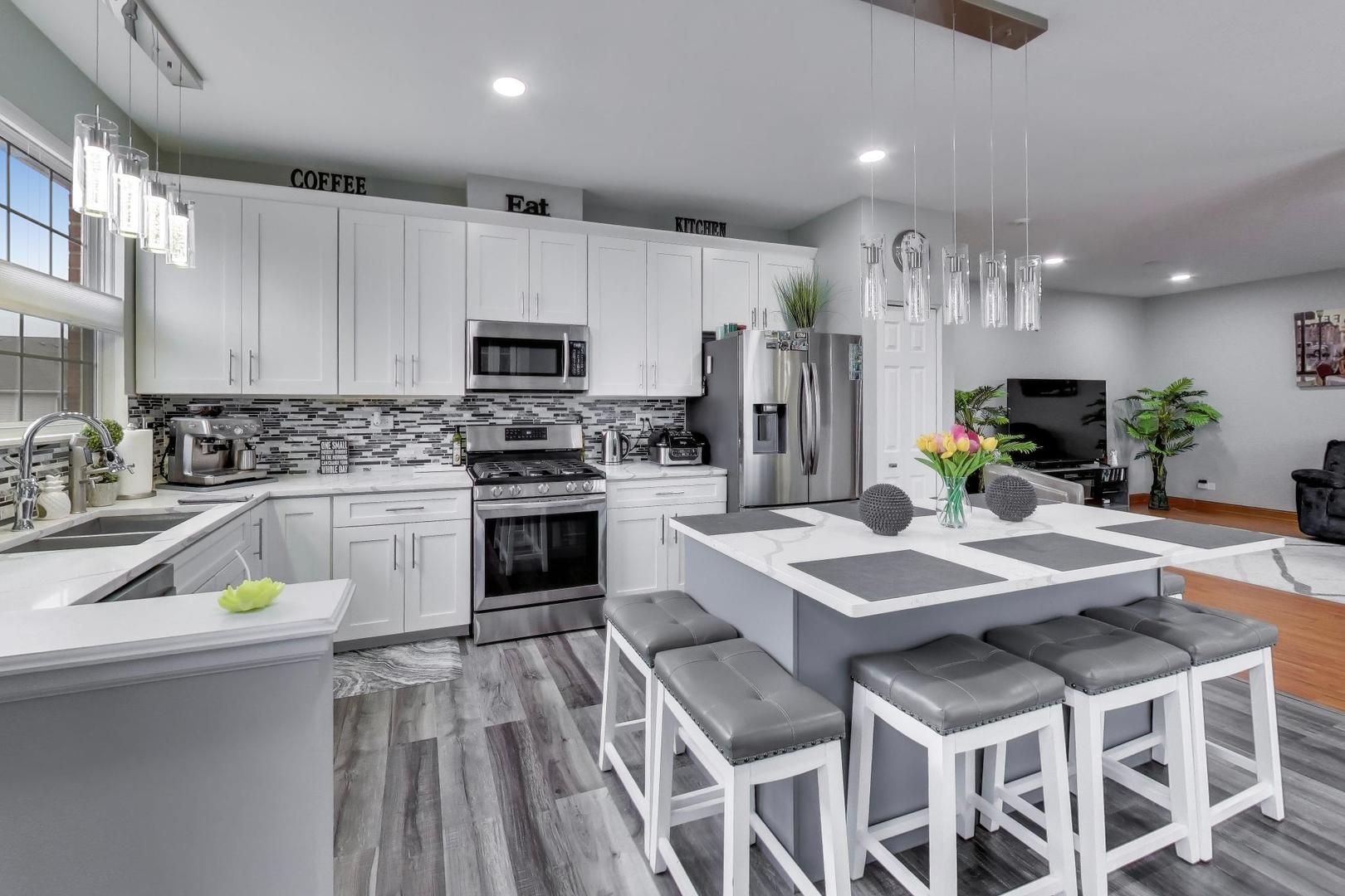 8225 Concord Lane Unit: I