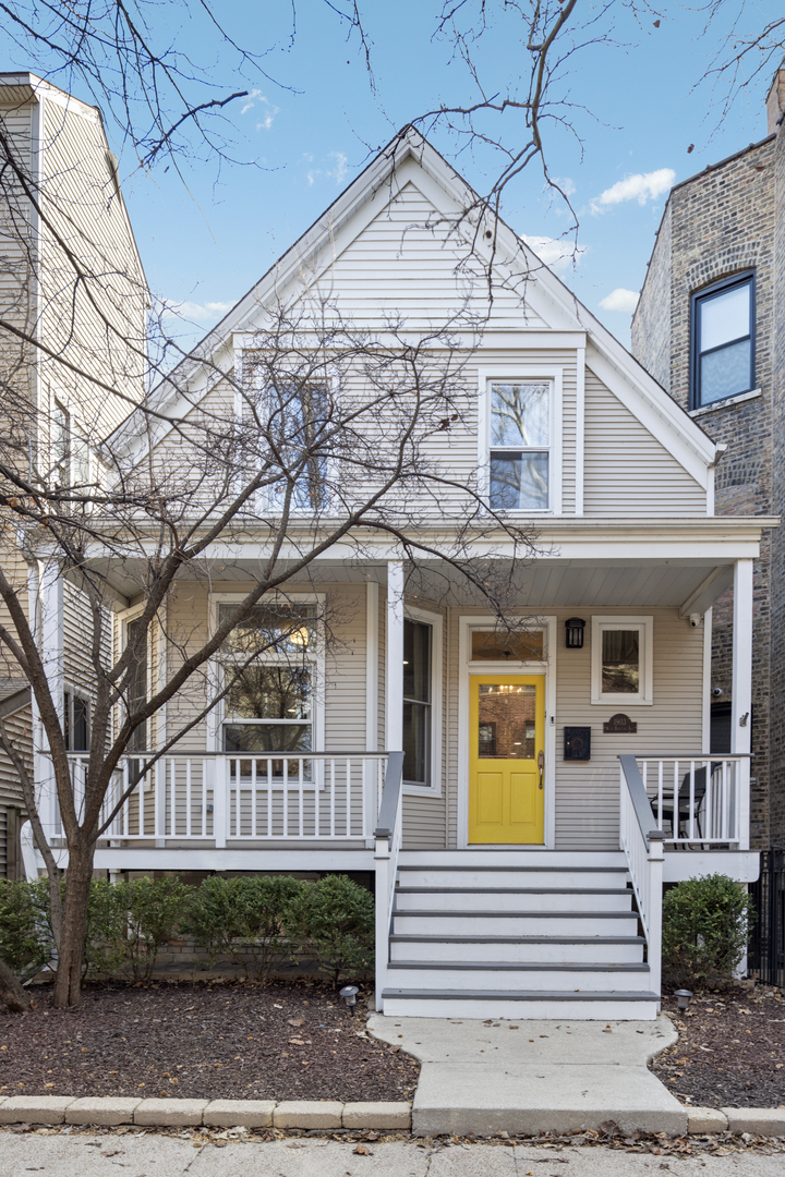 1903 W Berteau Avenue
