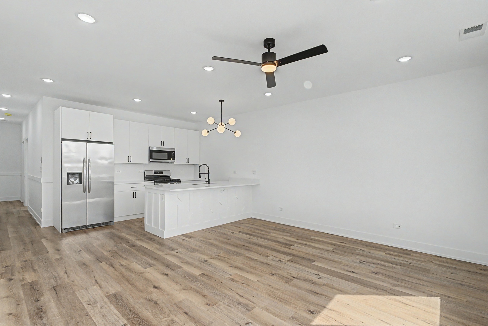3316 W Adams Street