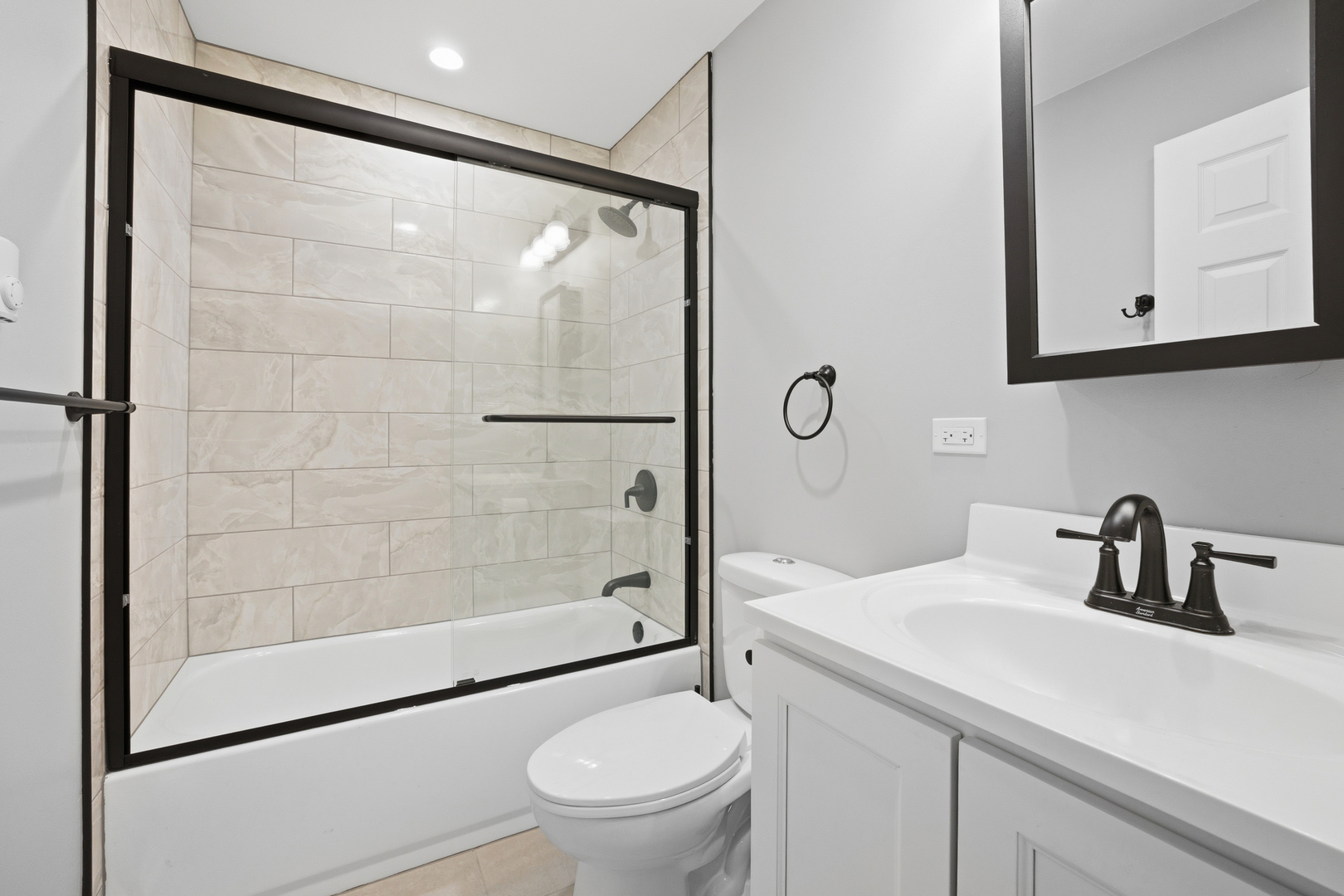 12639 S Kostner Avenue Unit: 3C