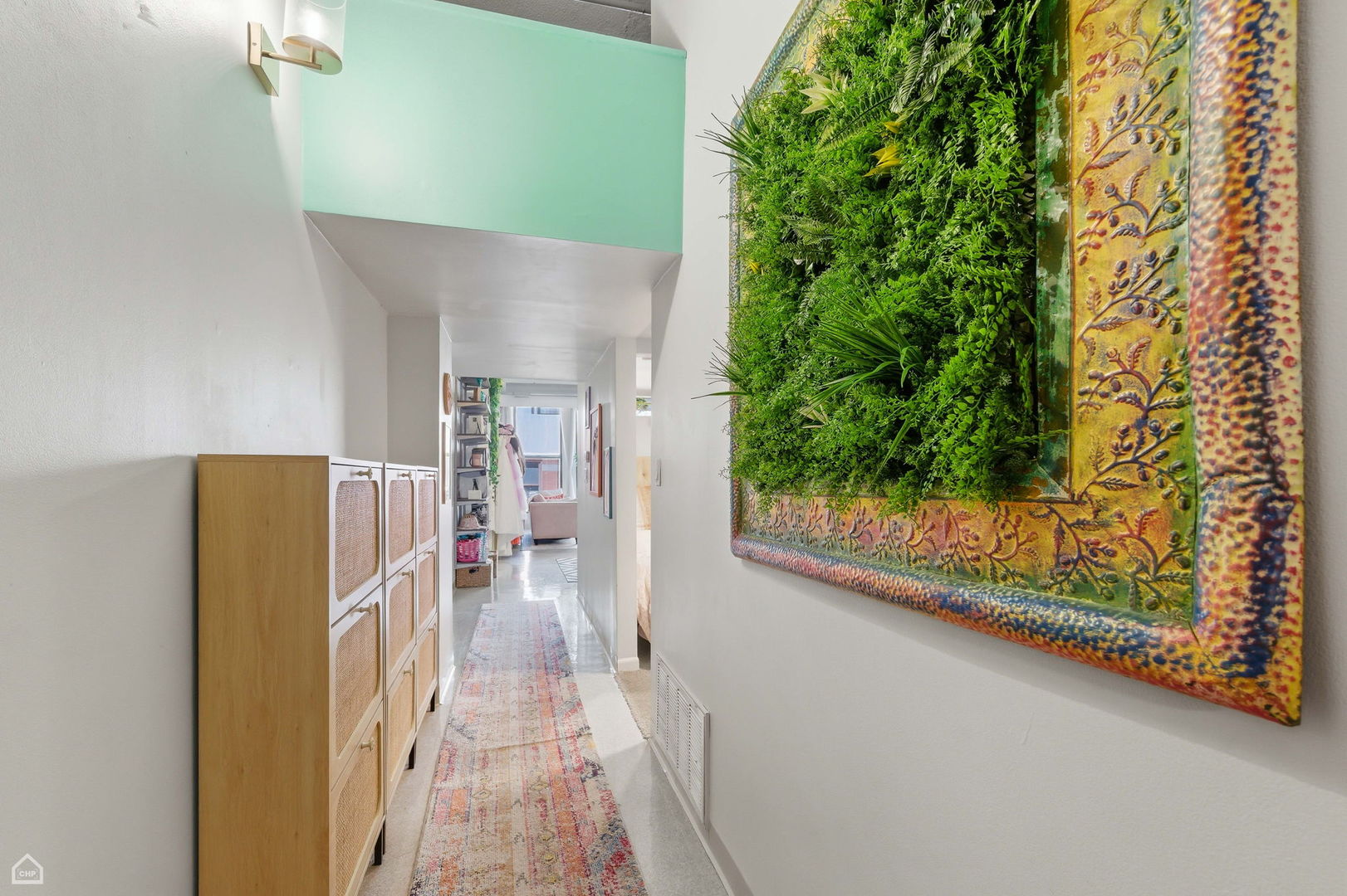 633 S PLYMOUTH Court Unit: 304