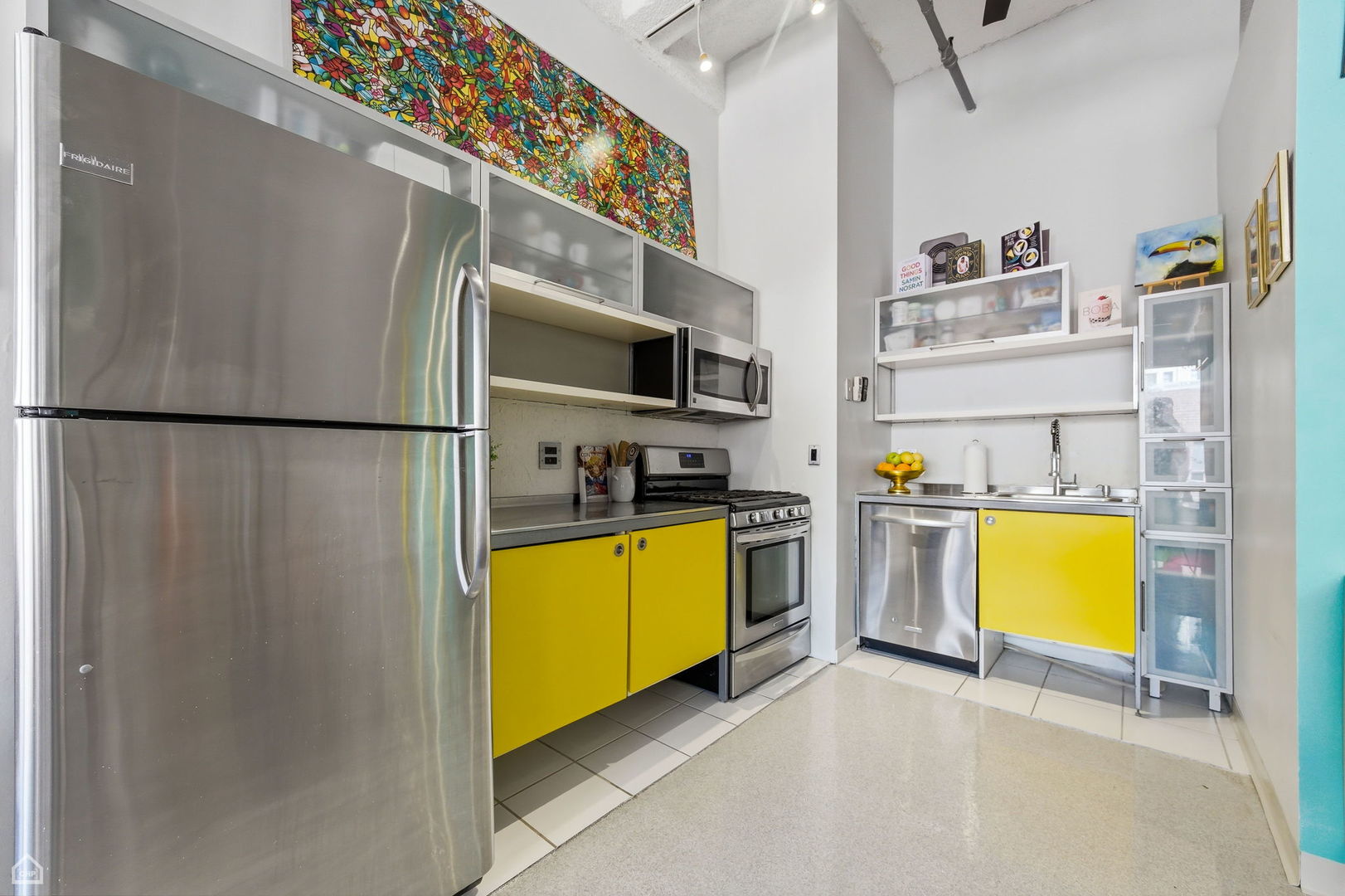 633 S PLYMOUTH Court Unit: 304