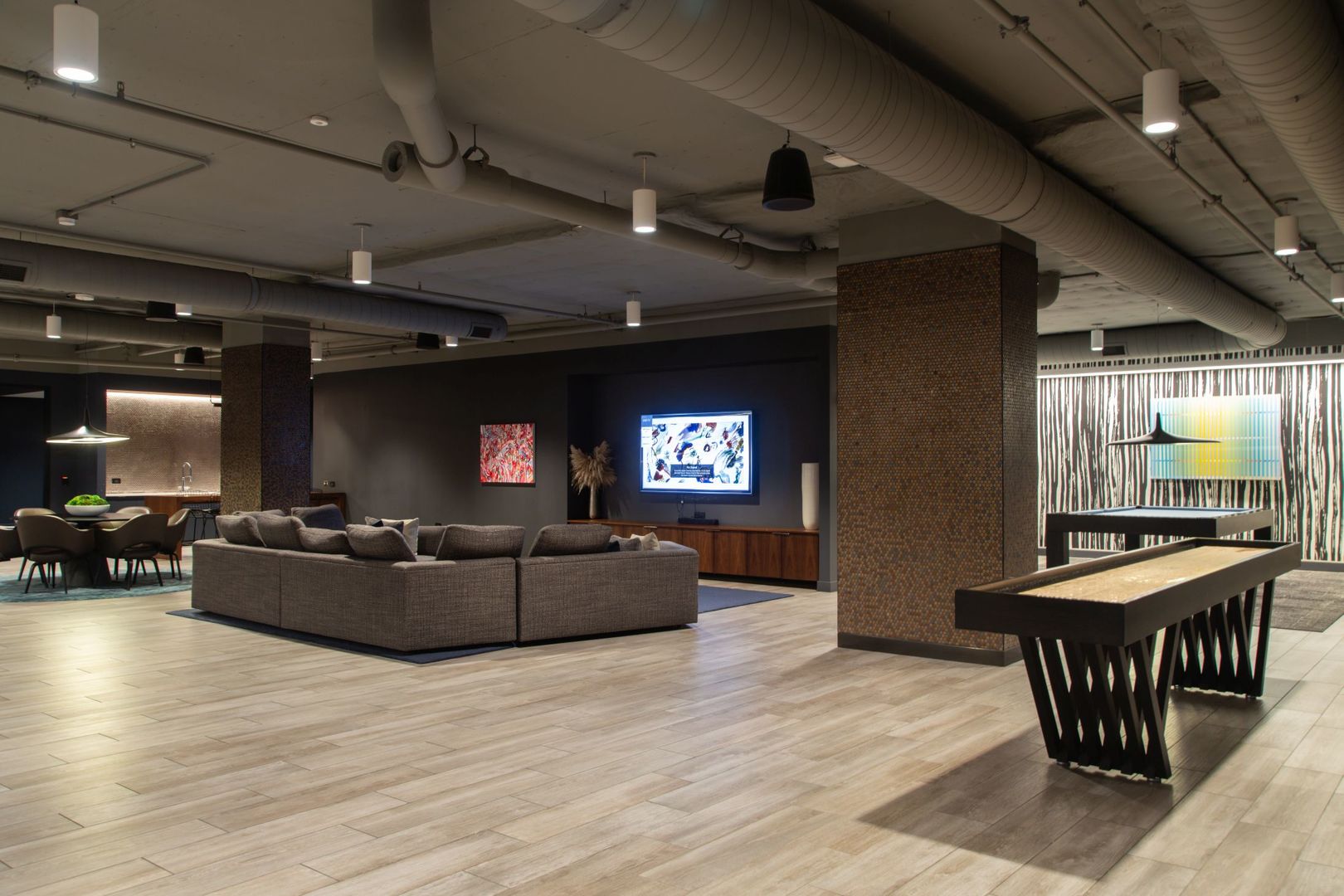 211 N Harbor Drive Unit: 1307