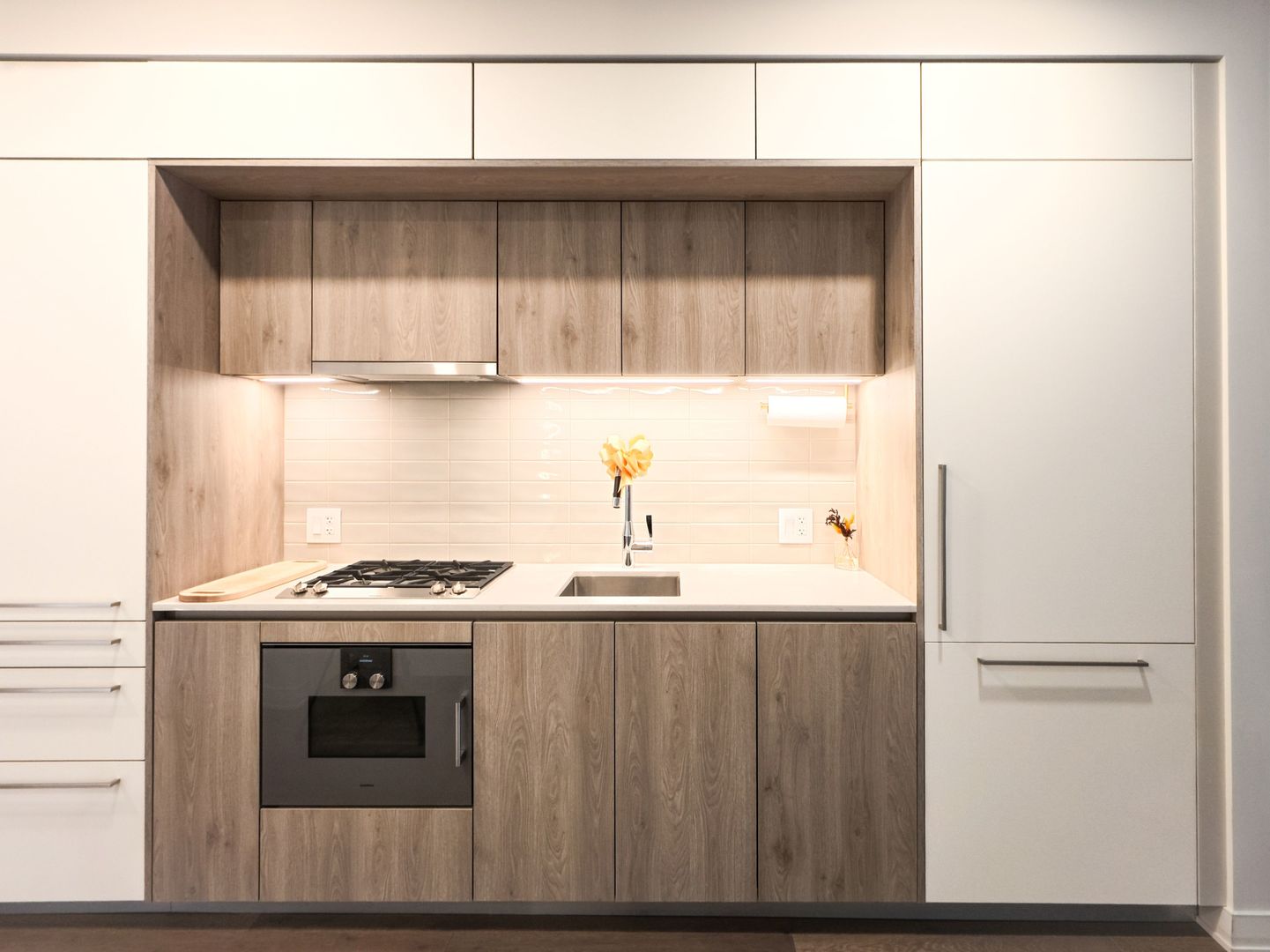 211 N Harbor Drive Unit: 1307