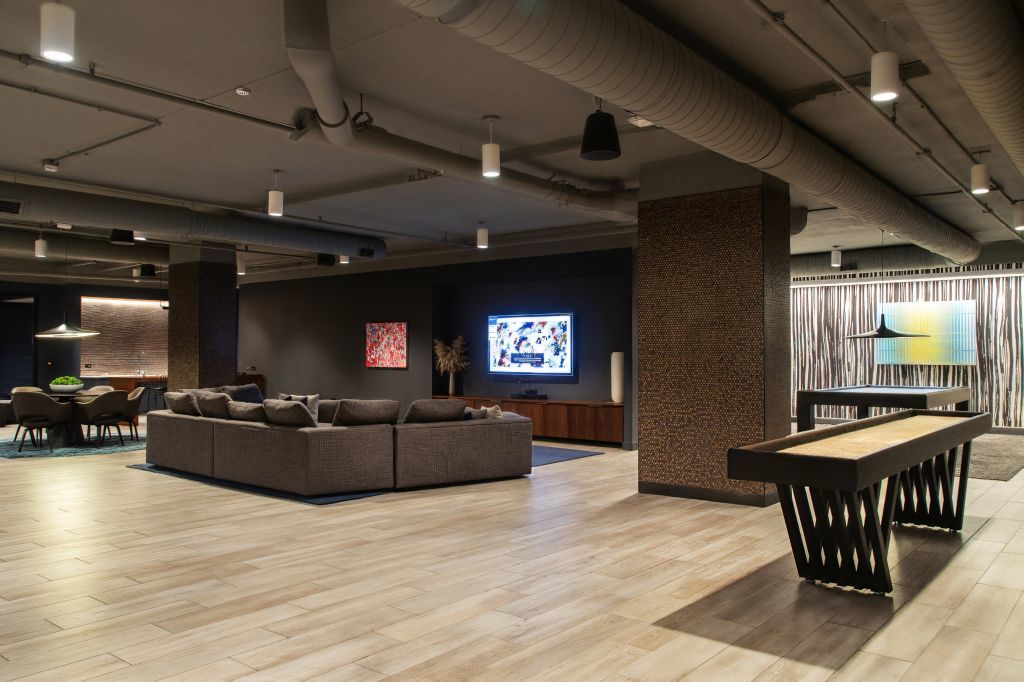 211 N Harbor Drive Unit: 1307