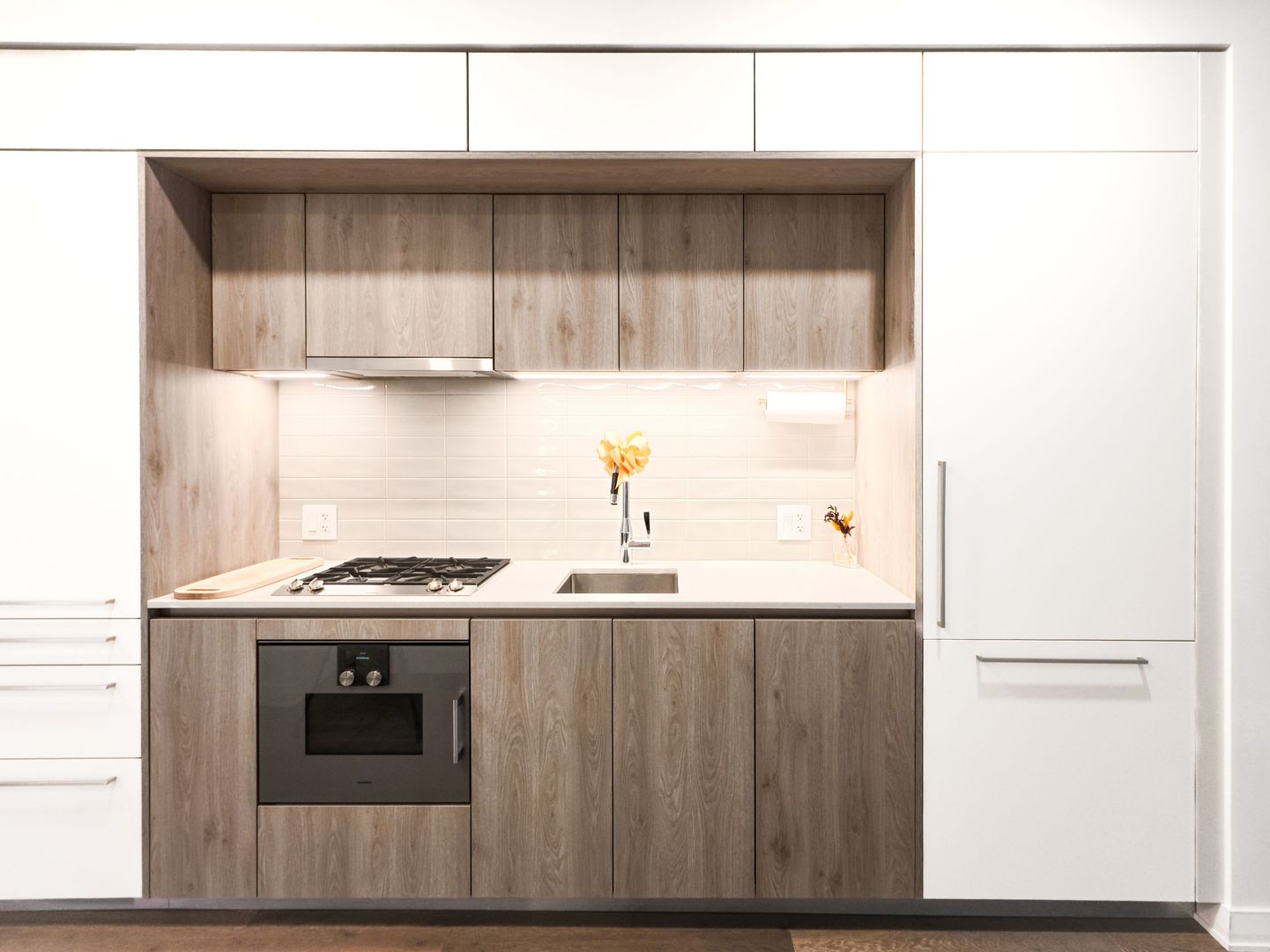 211 N Harbor Drive Unit: 1307