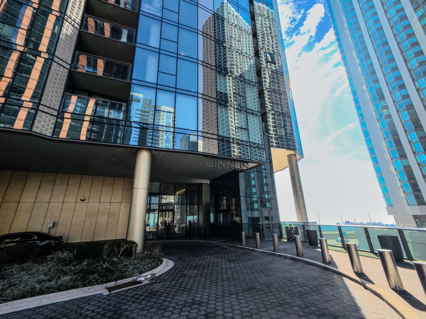 211 N Harbor Drive Unit: 1307