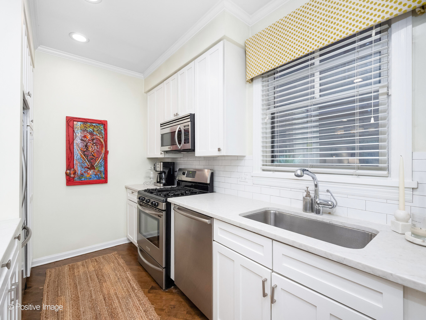 2500 N Seminary Avenue Unit: 3W