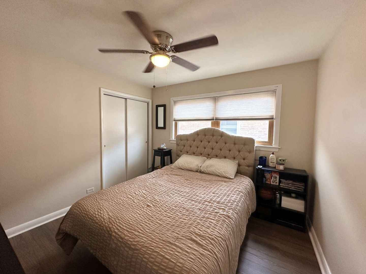 7733 S Sawyer Avenue