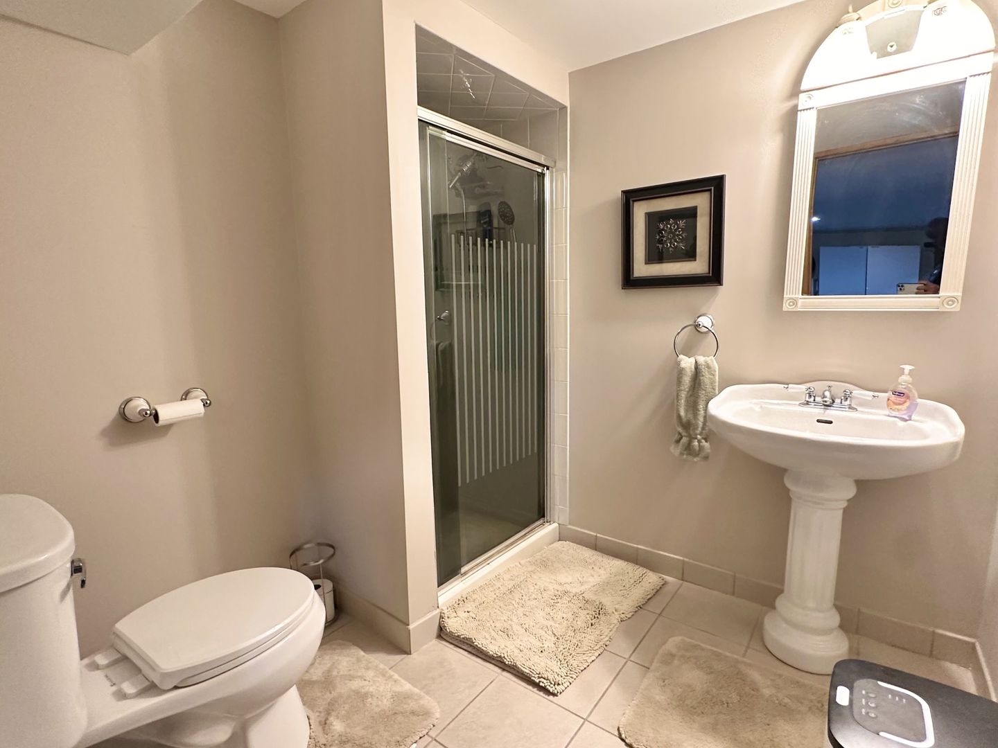 7733 S Sawyer Avenue