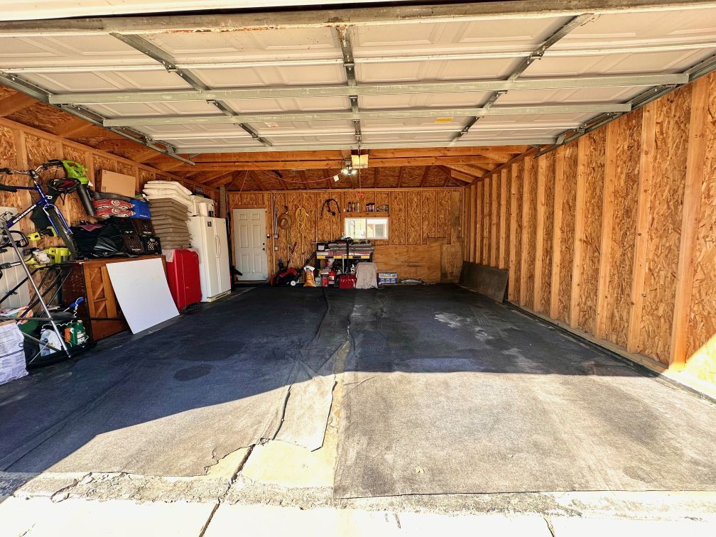 7733 S Sawyer Avenue