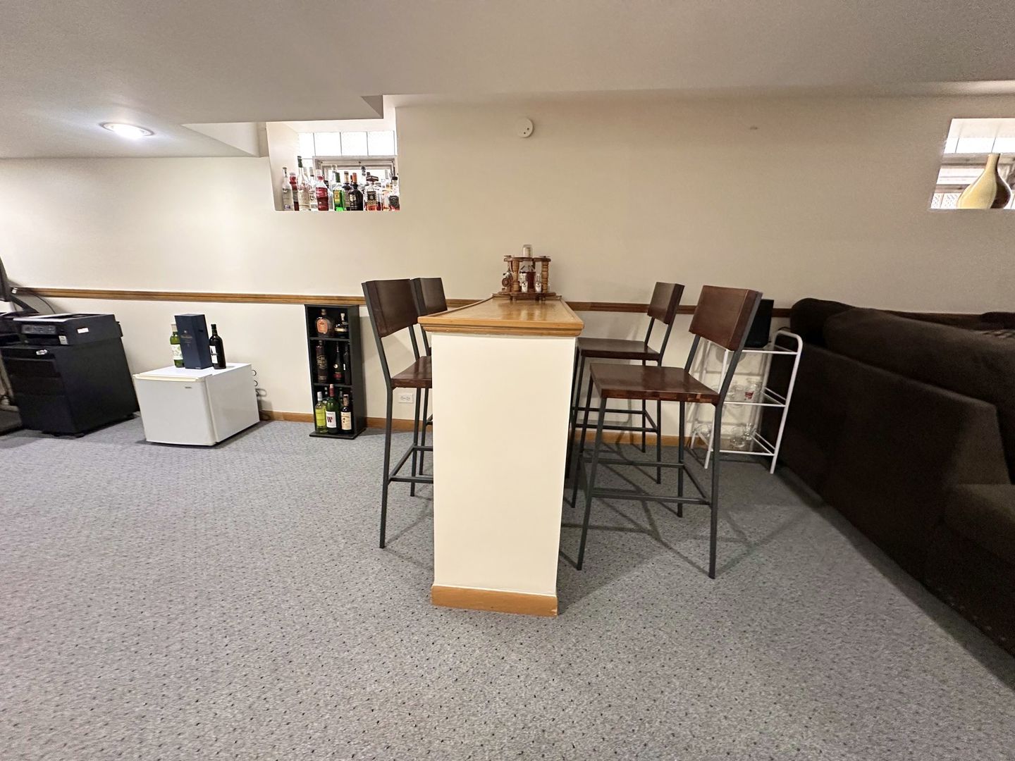 7733 S Sawyer Avenue