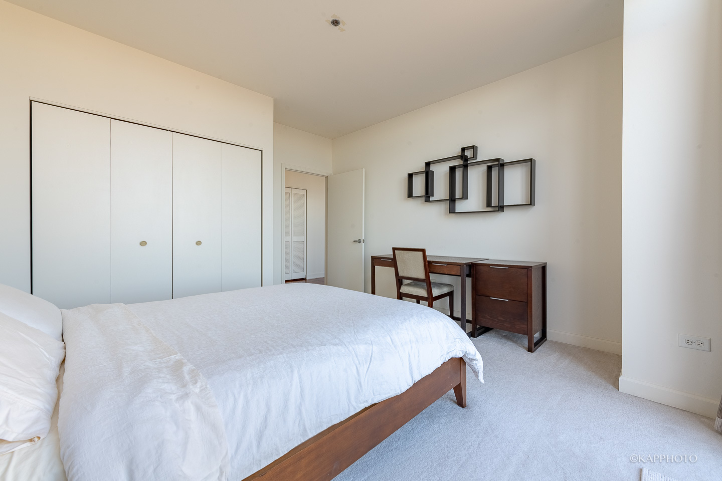 1600 S Prairie Avenue Unit: 2309